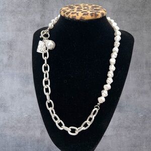 Faux pearls & silver plated chunky necklace with a square charm